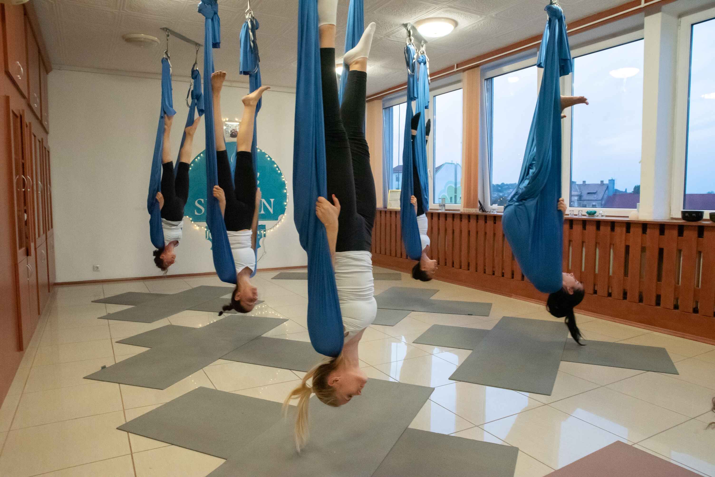 Aerial jóga borítóképe